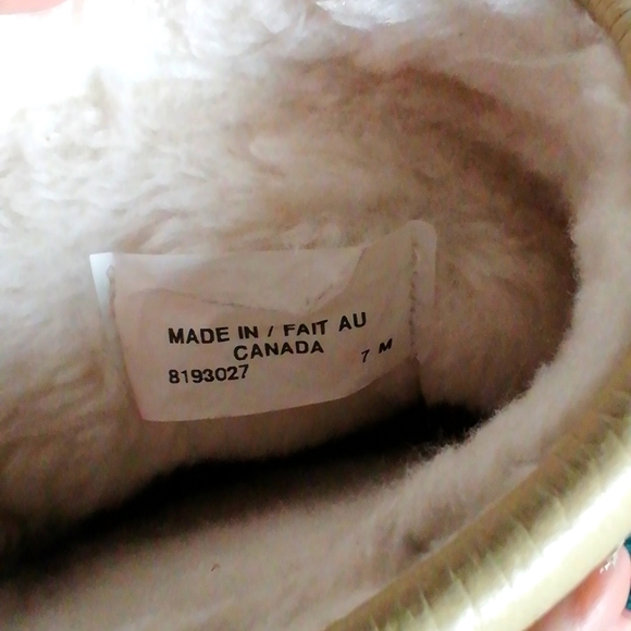 Deer/Moose skin mukluks - Picture 6 of 9